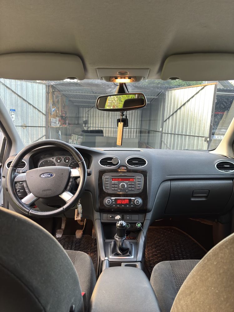 Ford Focus MK2 GHIA Kombi 1.8TDCI