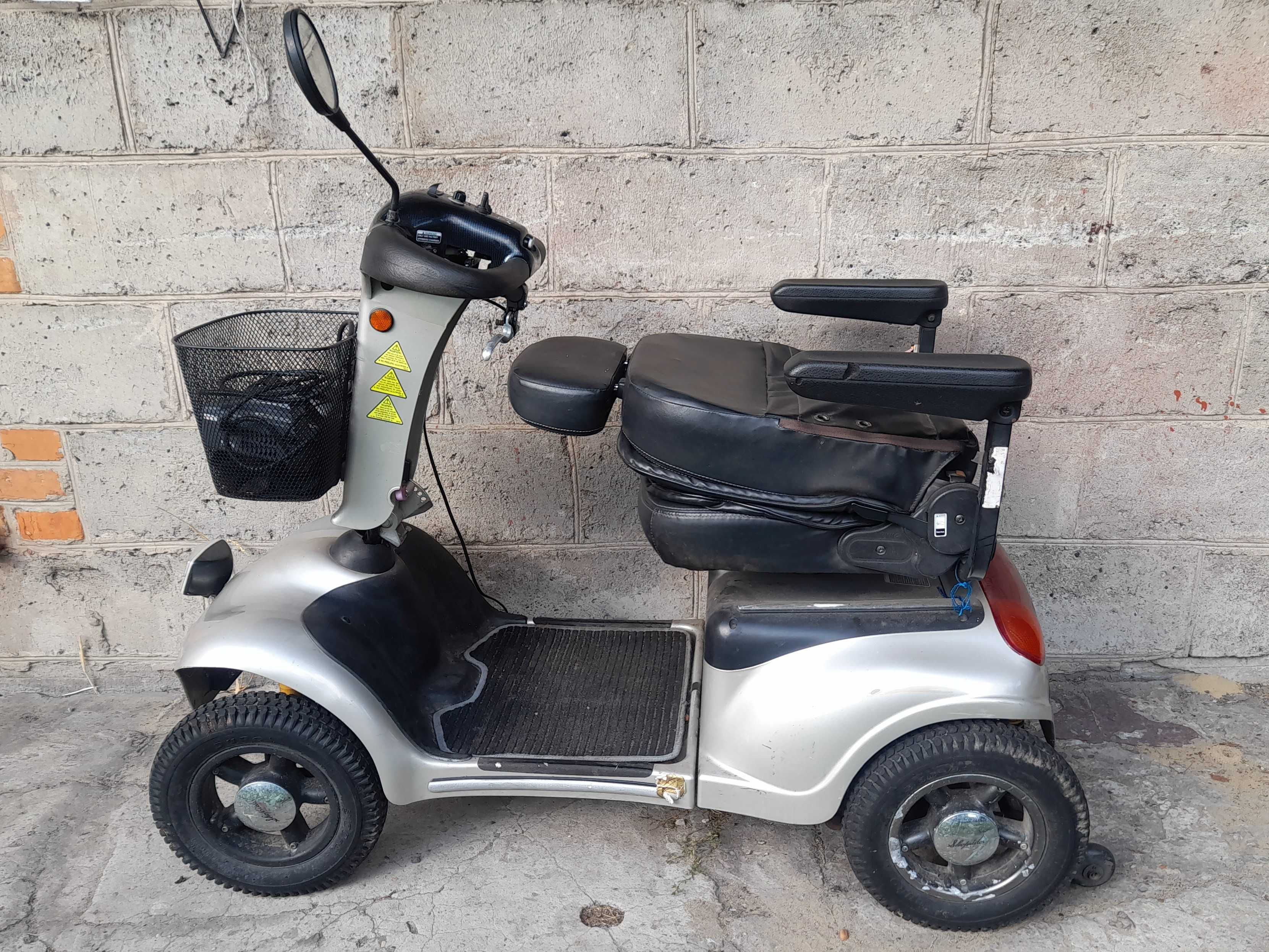 Wózek elektryczny inwalidzk skuter i TE-889SL Deluxe - Shoprider CHAMP