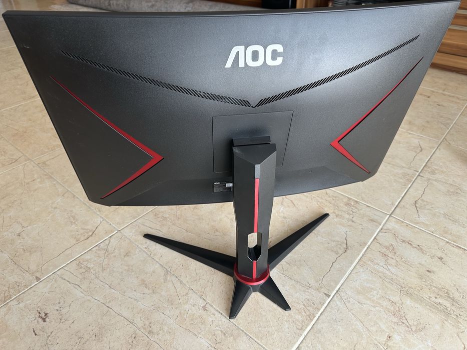 Monitor Gaming AOC C27G2ZE 27” Curvo 240Hz – Excelente Estado