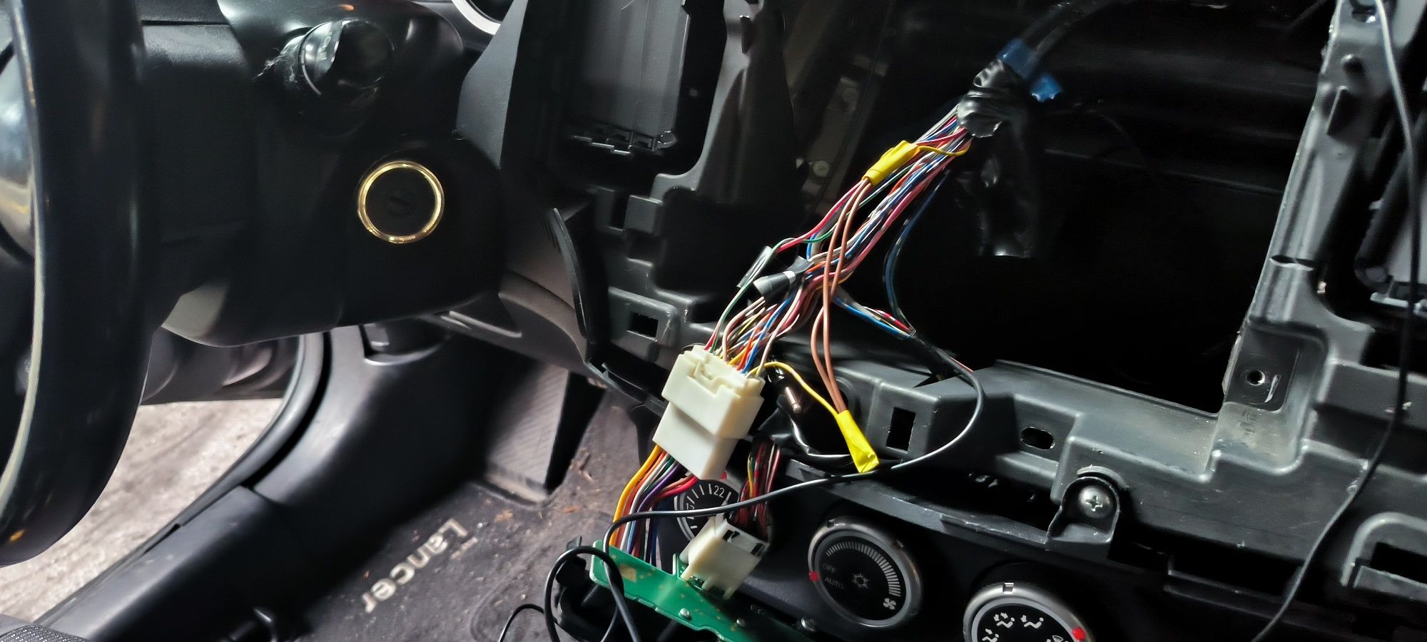 Elektryk samochodowy montaż radi itp, vcds, błedy, kodowanie