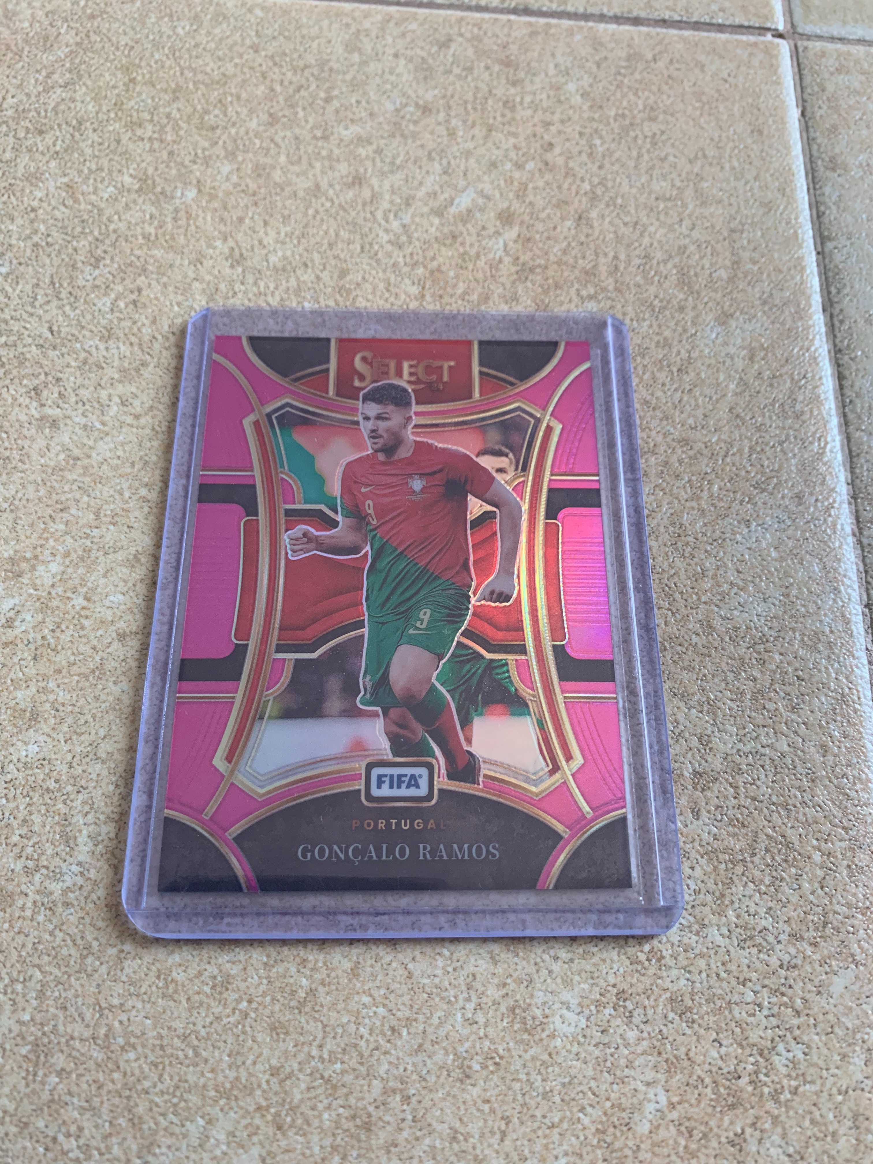 Panini Select Fifa 2023-24 Pink Refractor 72/75 - Goncalo Ramos