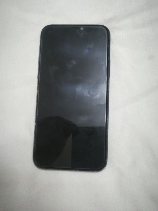 iPhone 11iPhone 11 pro 256 gb

Estado bom. Verde escuro.

Pode testar