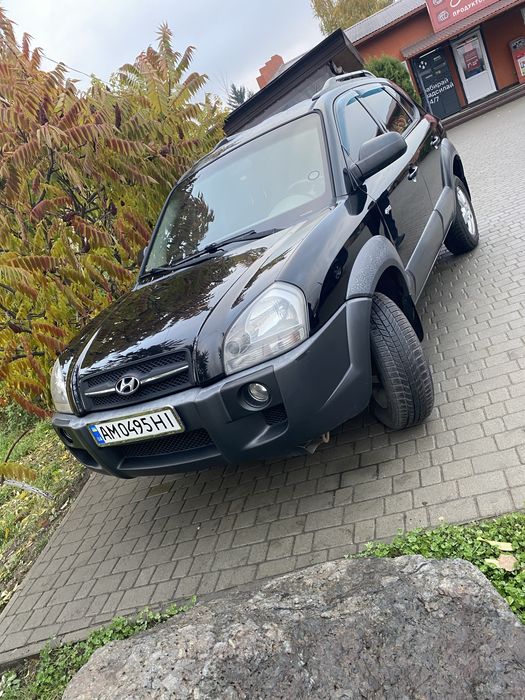 Продам  свій туксон