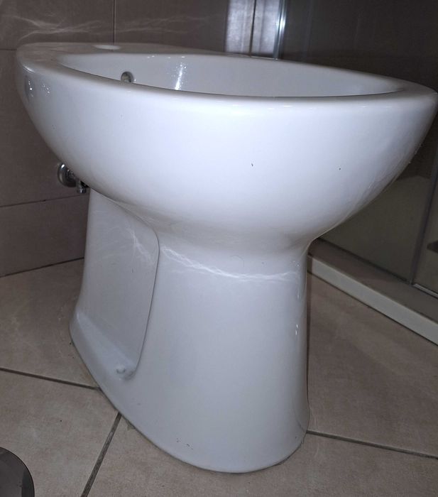 Bidé em cerâmica Sanitana