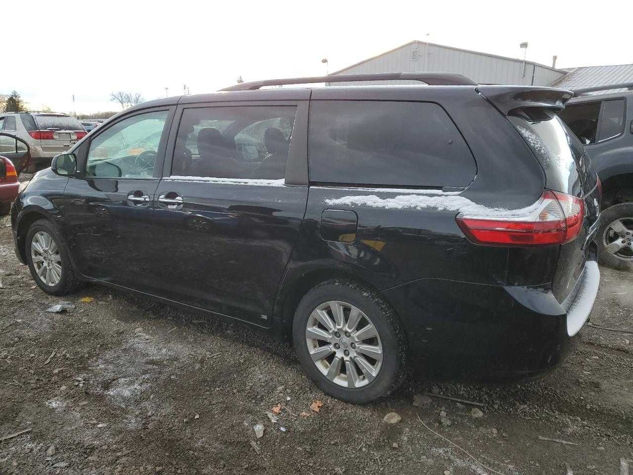 2015 Toyota Sienna XLE LOW PRICE