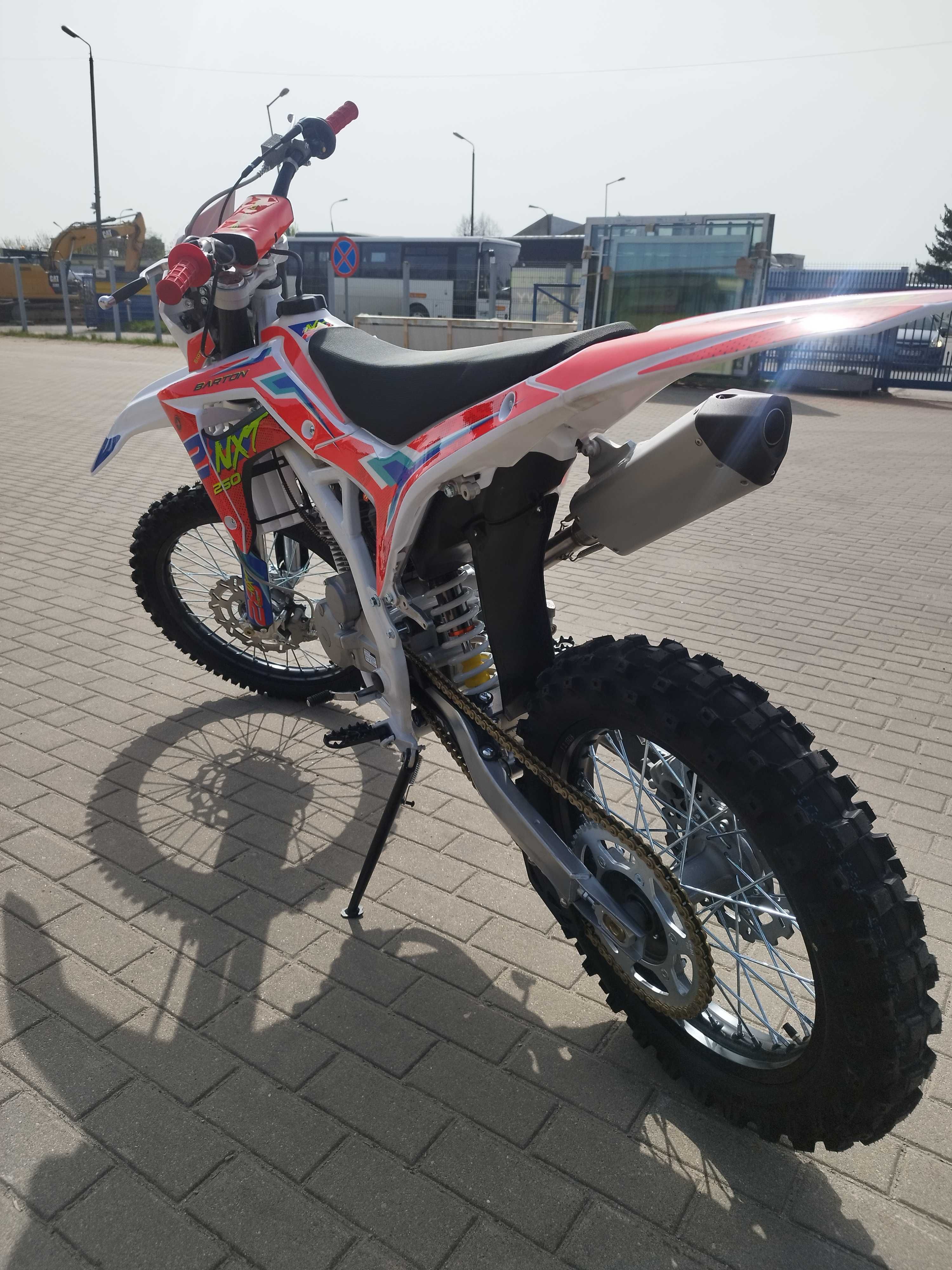 Cross duża rama 250ccm Barton MATMAR Ełk