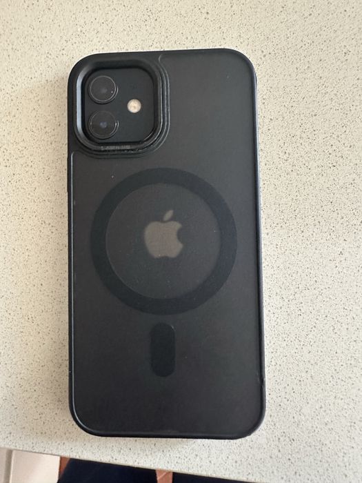 Iphone 12 64 GB usado