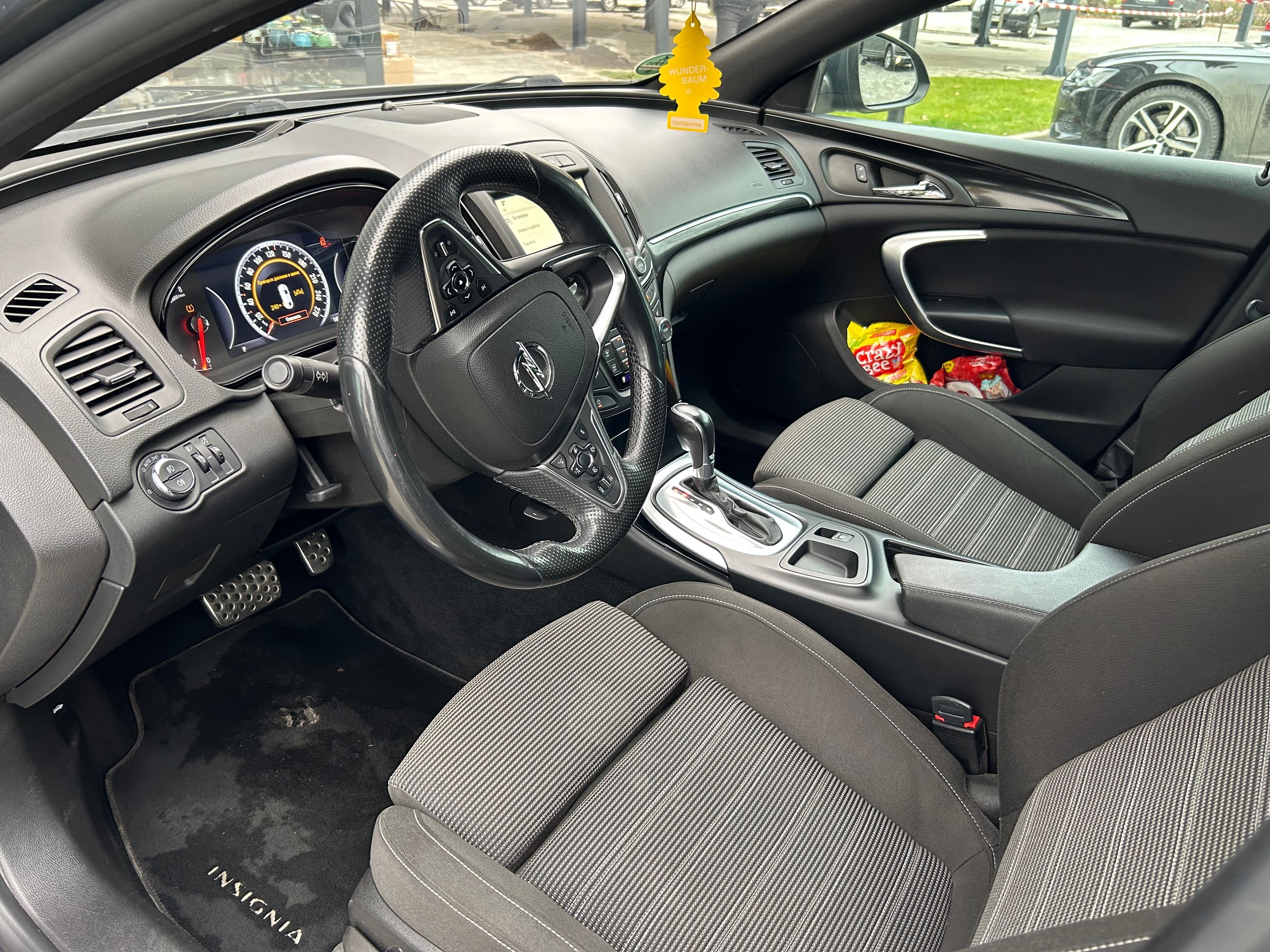 Opel Insignia 1.6