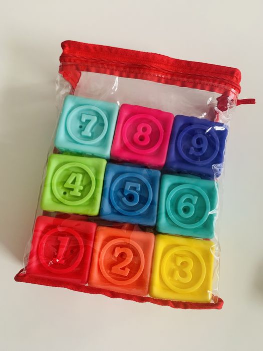 Klocki gumowe SMIKI sensoryczne + klocki drewniane