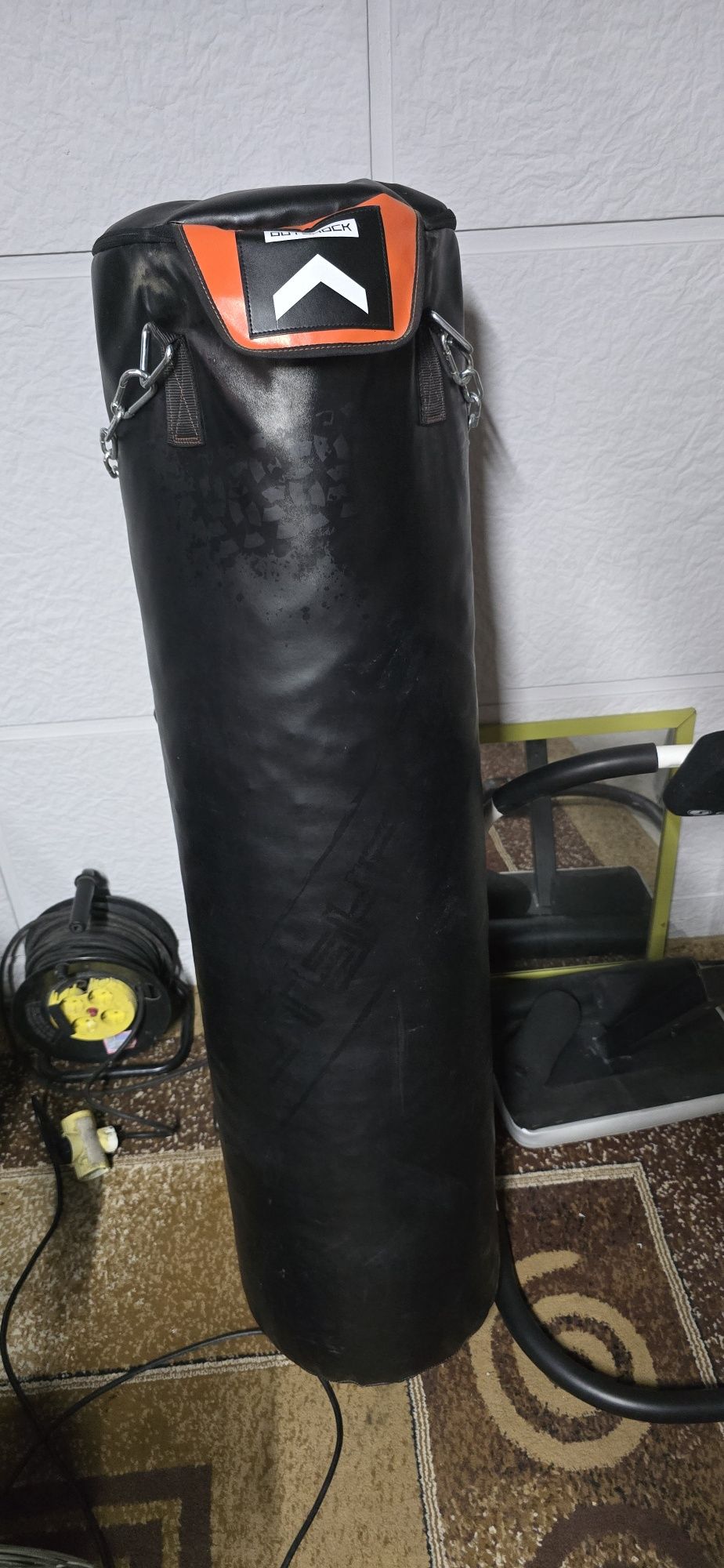 Saco de boxe com suporte