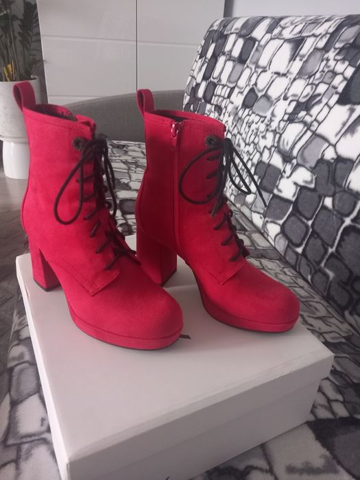 Buty na obcasie 36