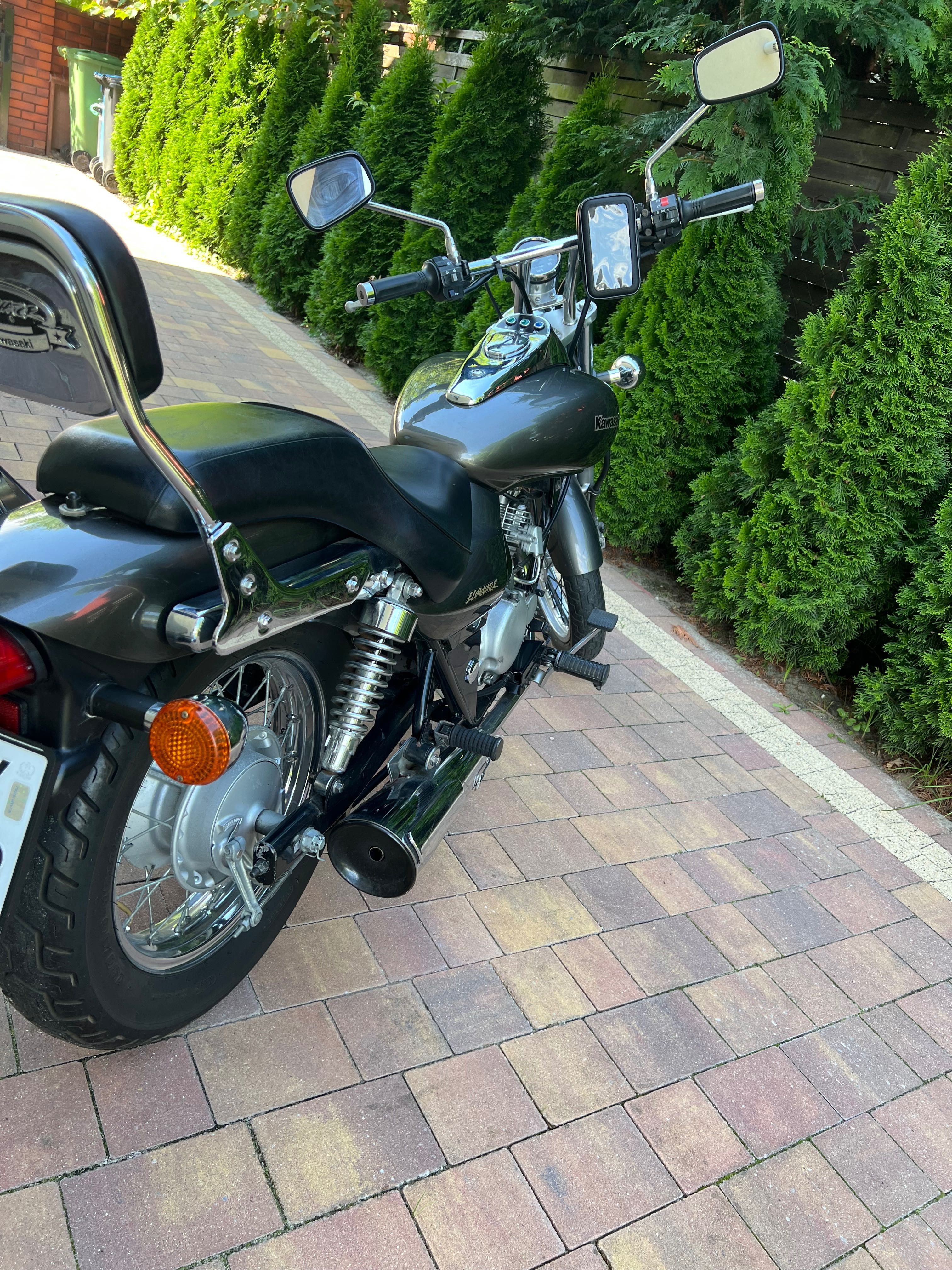 Kawasaki Eliminator 125 BN