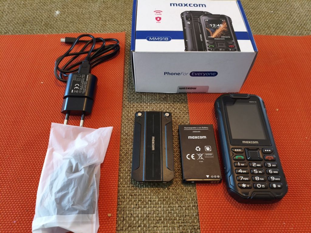 Maxcom mm918 telefon
