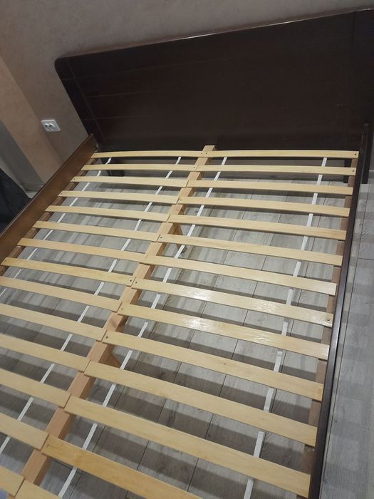 Ліжко двоспальне