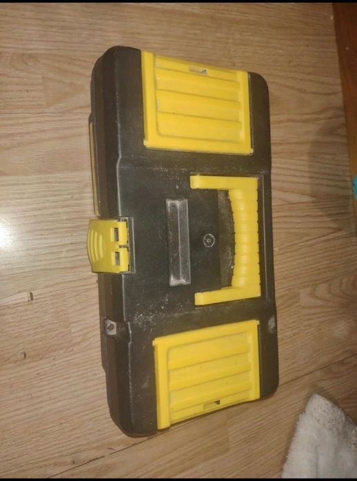 Mini caixa de ferramentas com acessórios