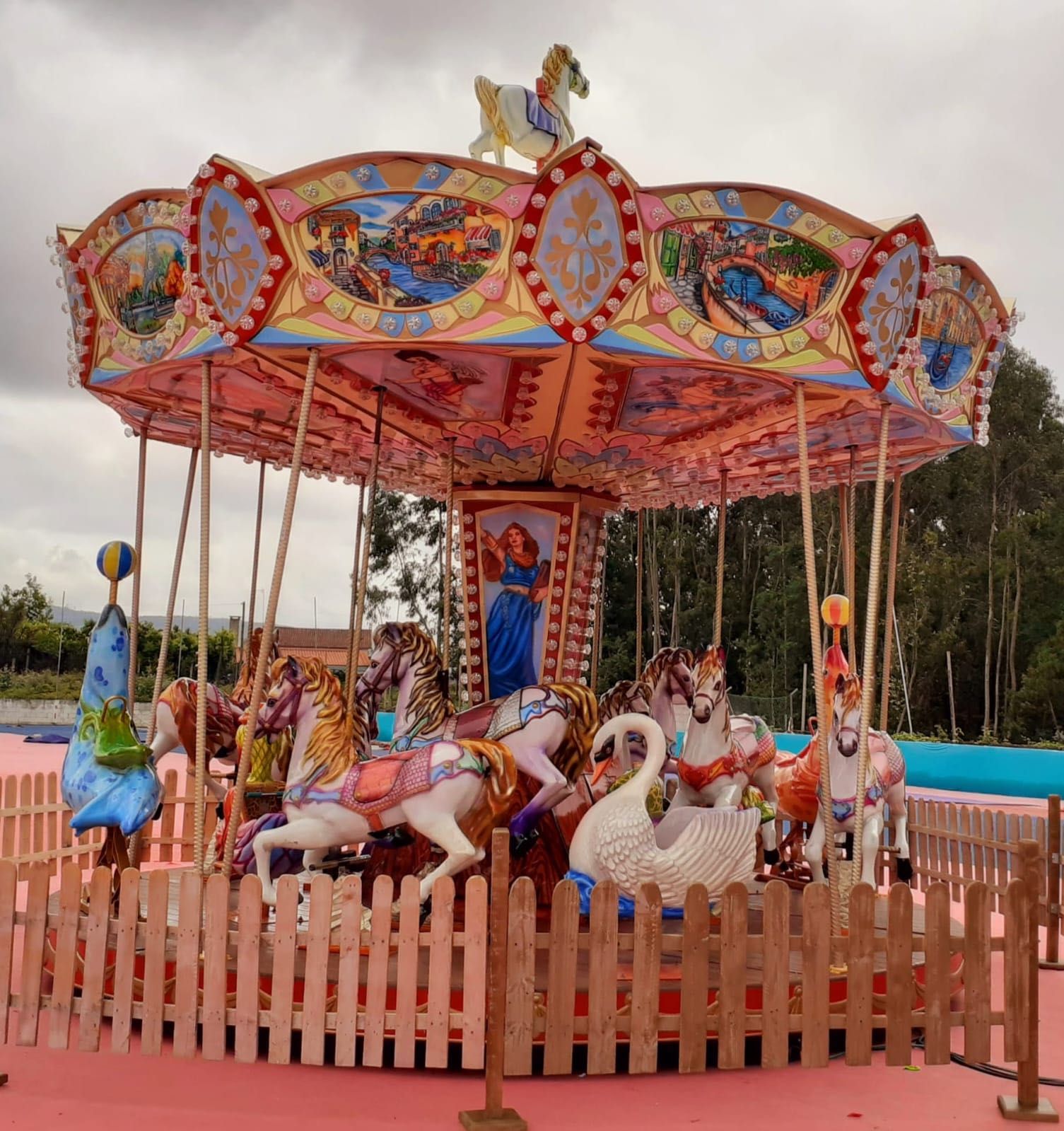 360 photobooth / touro mecânico/ pista gelo/ Carrocel