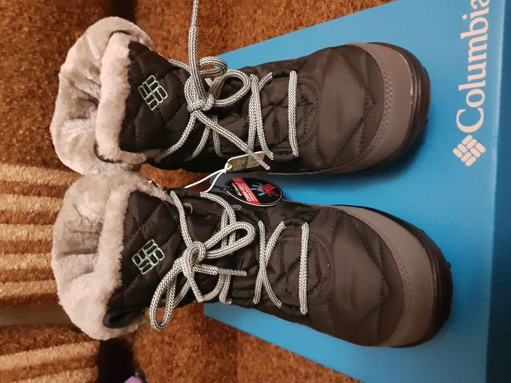 Columbia Youth Minx Shorty Omni-Heat Waterproof 38,39.