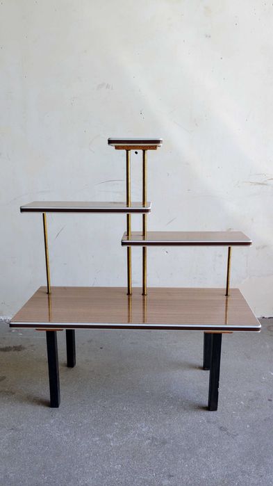 Kaskadowy kwietnik, patyczak.Lata 60