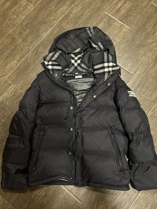Burberry Detachable Sleeve Puffer Jacket