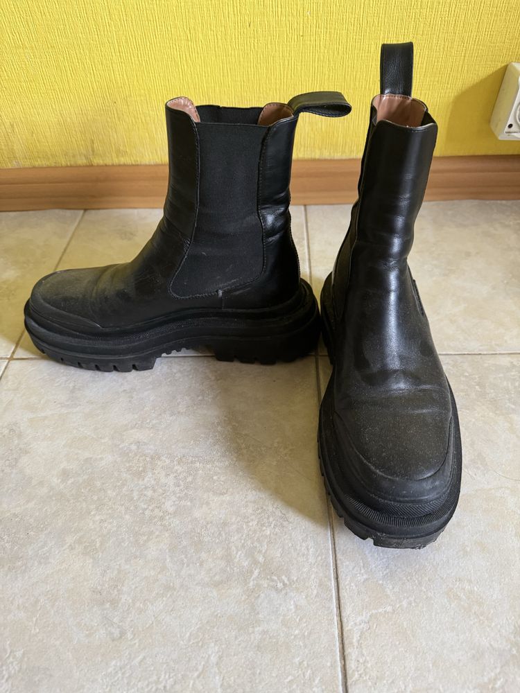Челсі Zara 37 розмір