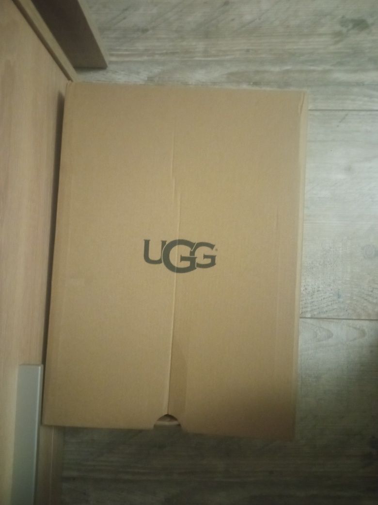 UGG w classic mini