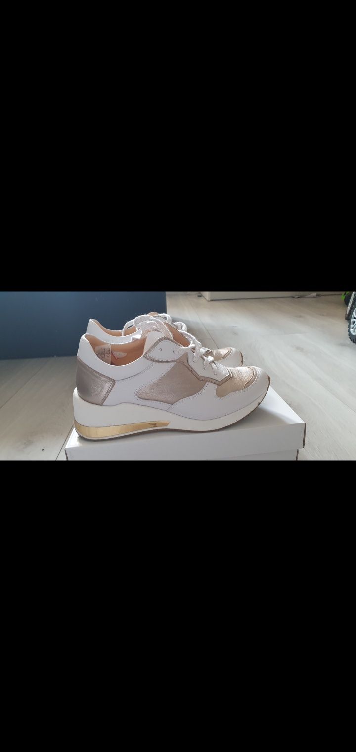 Adidasy skora naturalna