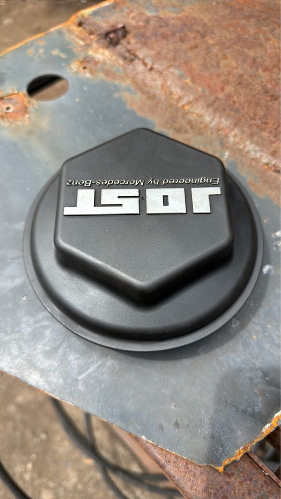 Кришка ступиці JOST Mercedes