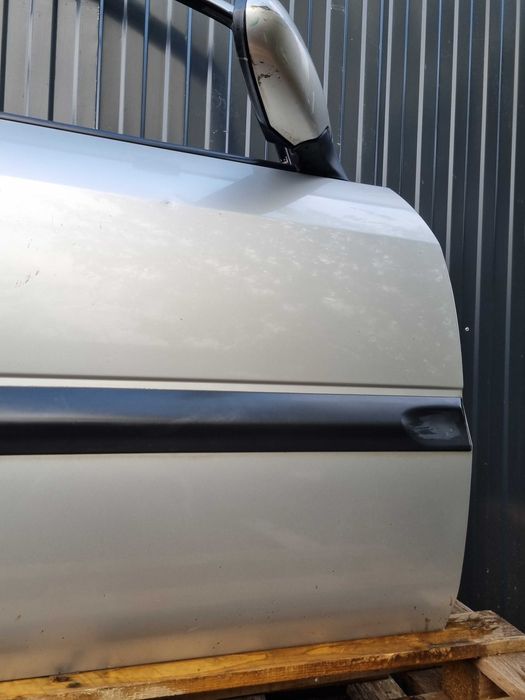 Opel Zafira A Drzwi Prawe Przód Kolor Z157