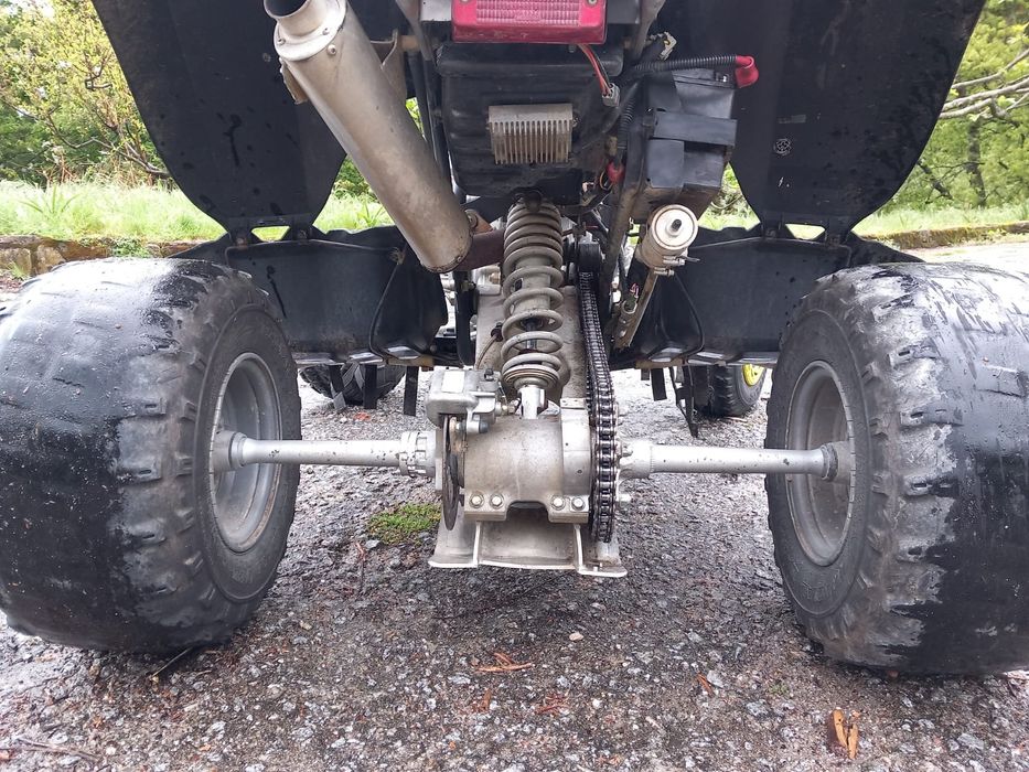 Moto 4 bombardier 650cc