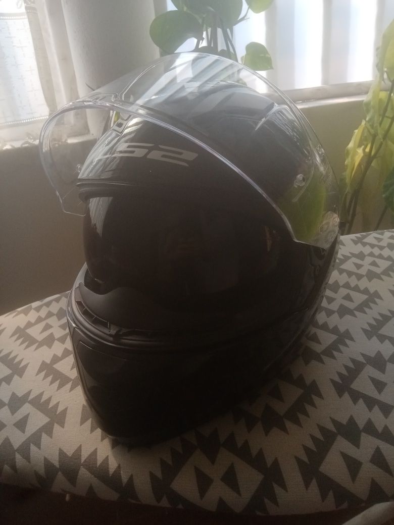 Capacete de mota ls2