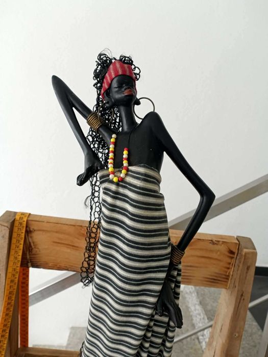 BONECA AFRICANA 62cm
