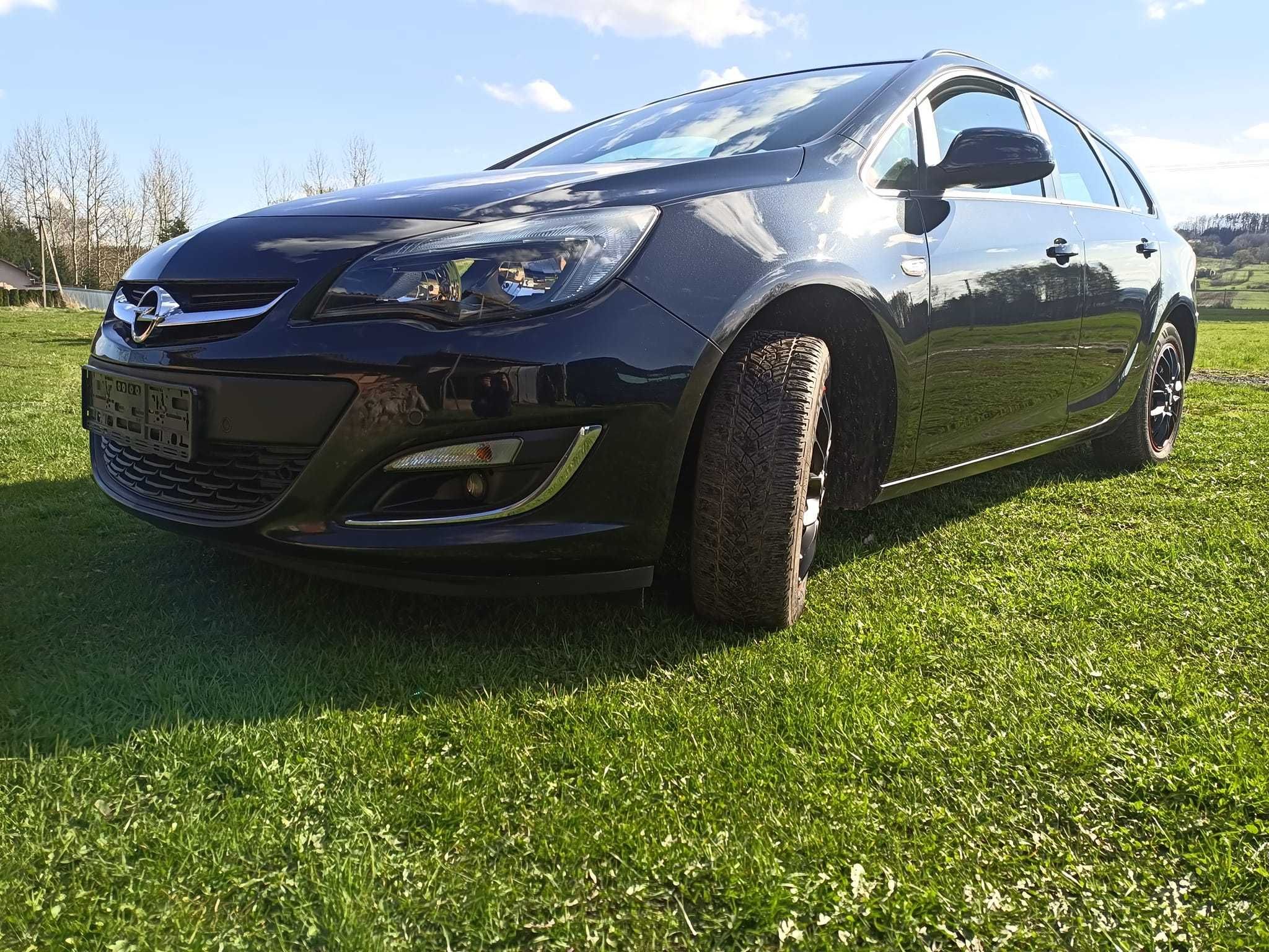Opel Astra J Sports Tourer 1.7 CDTI 130km