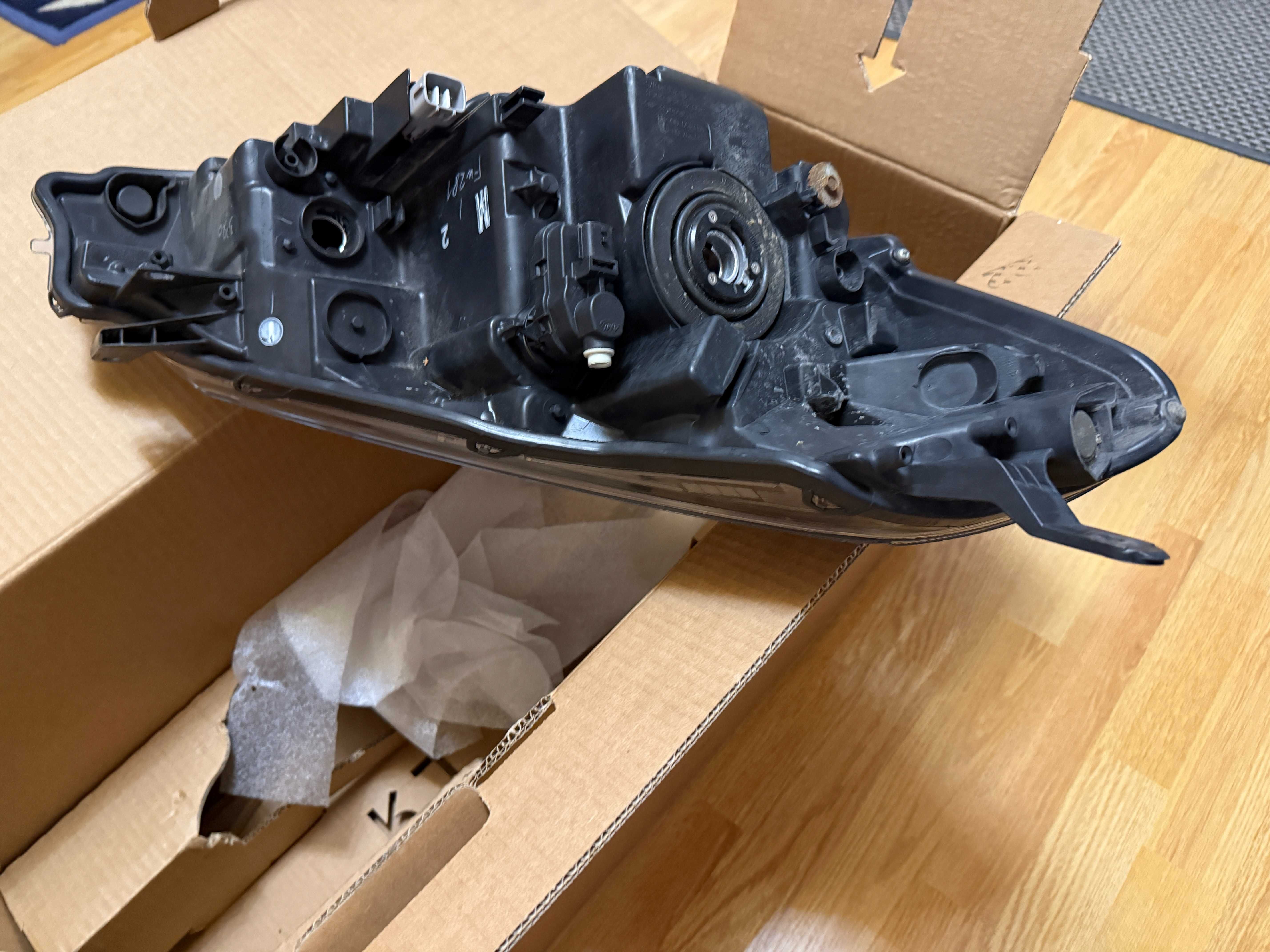 Lampa lewa Yaris Led DRL