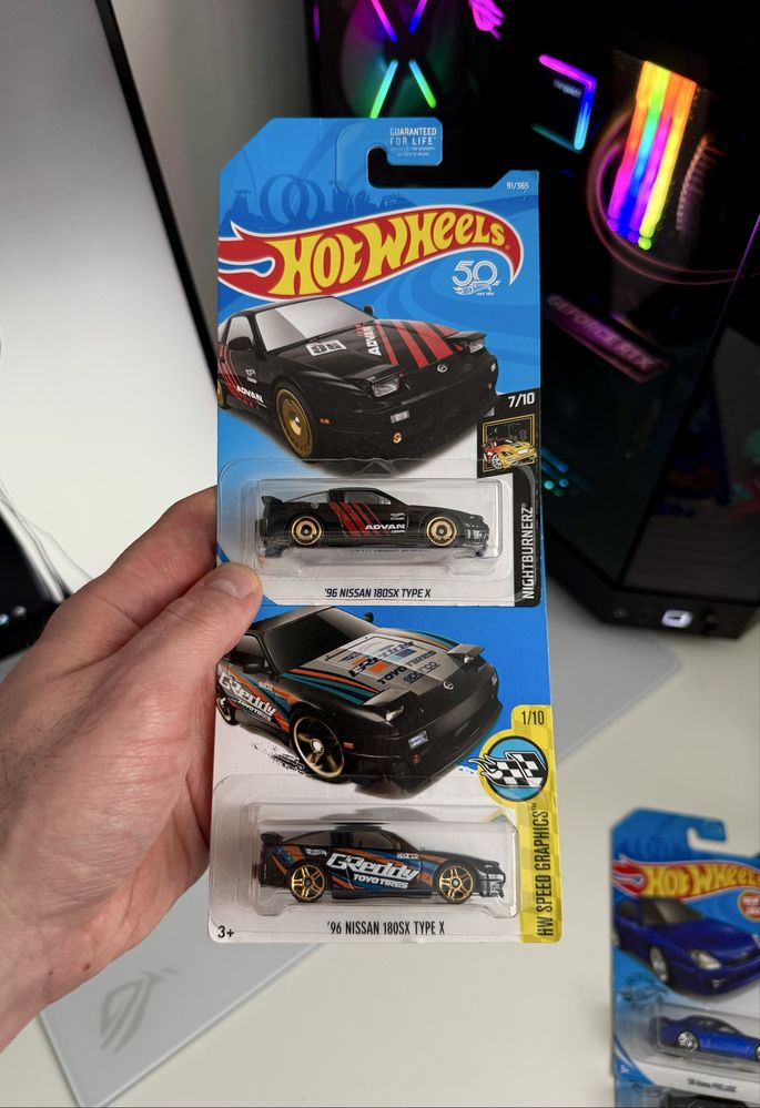Колекційні машинки Hot Wheels. Hotwheels Хотвилс Хотвілс