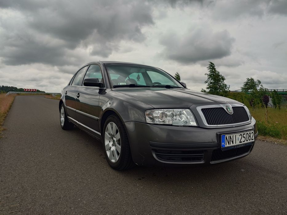 Sprzedam Skodę Superb 1