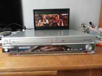 Nagrywarka DVD/VHS/HDD Panasonic DMR-EX95E z pilotem