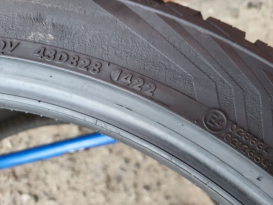 265/40/21 R21 Vredestein Quatrac Pro 2шт ціна за 1шт шини