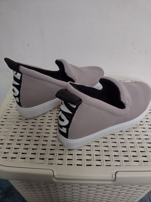 Nowe buty na koturnie