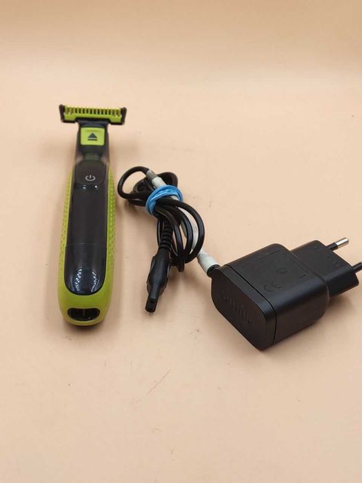 Тример Philips QP2520