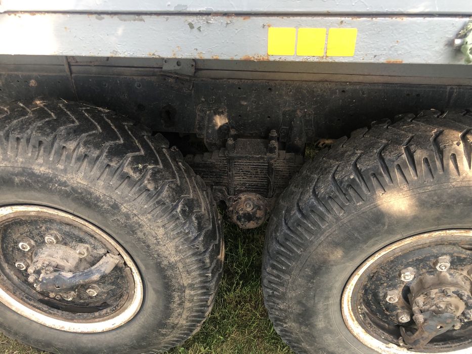 Зил 131 бортовий