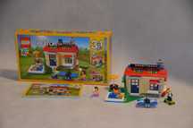 Klocki LEGO Creator Wakacje na basenie 31067