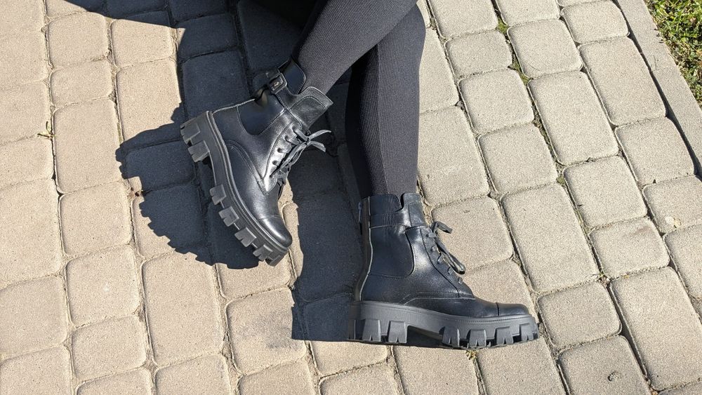 Черевики шкіряні жіночі нові 36-40р на флісі легесенькі ботинки деми