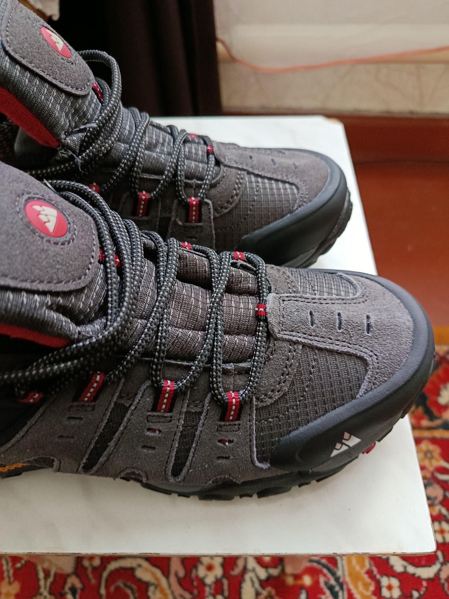 Кросівки трекінгові Hikeup 41p