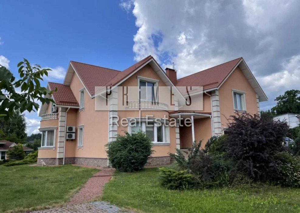 Оренда ексклюзивного будинку Стоянка корт басейн озеро на ділянці