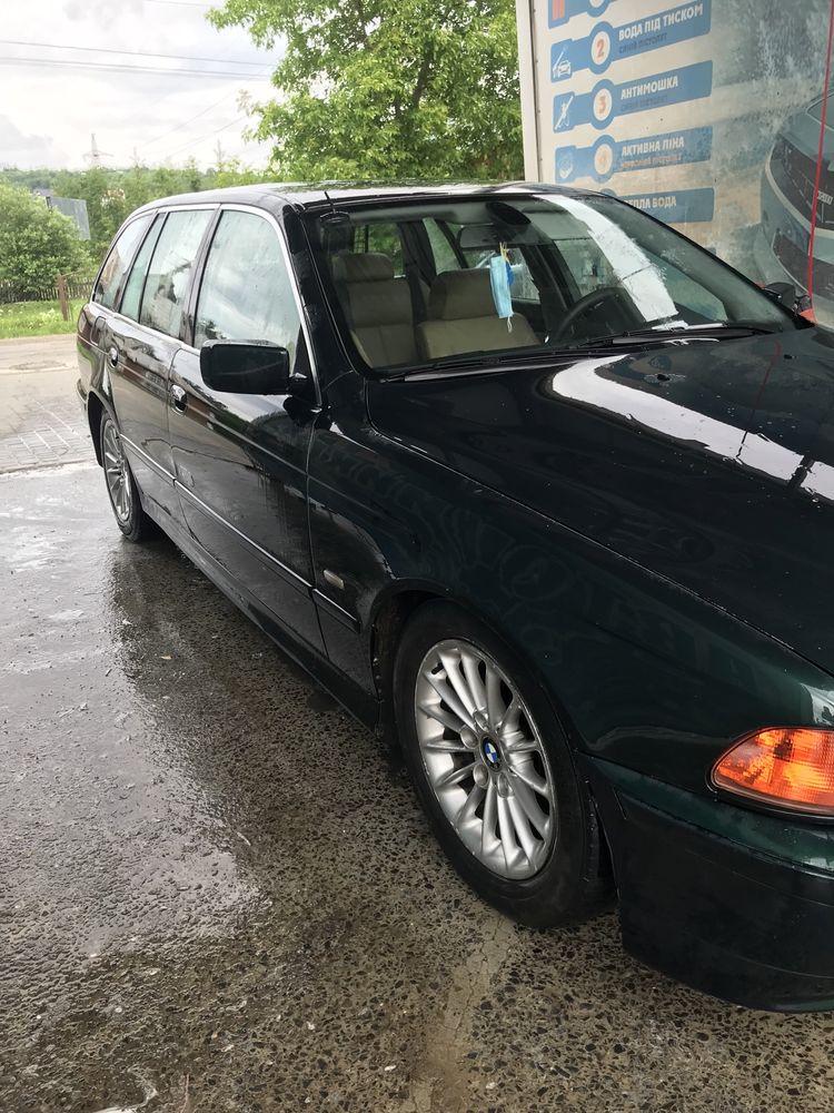 Продам BMW 525