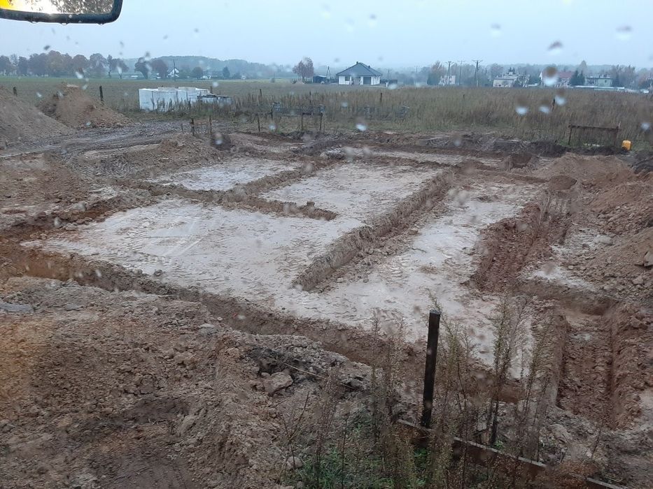 Usługi koparko ładowarką/koparka Mecalac