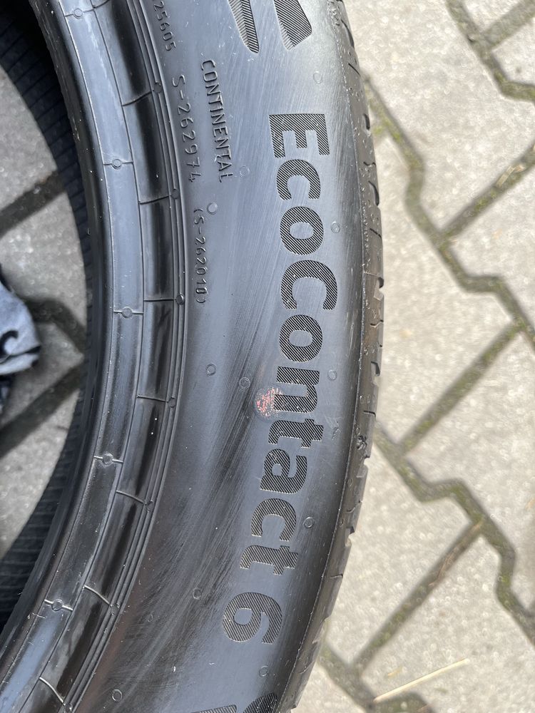 Opony Continental Eco Contact 6 215/50 R18