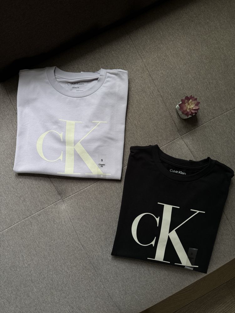 Жіноча футболка Calvin Klein