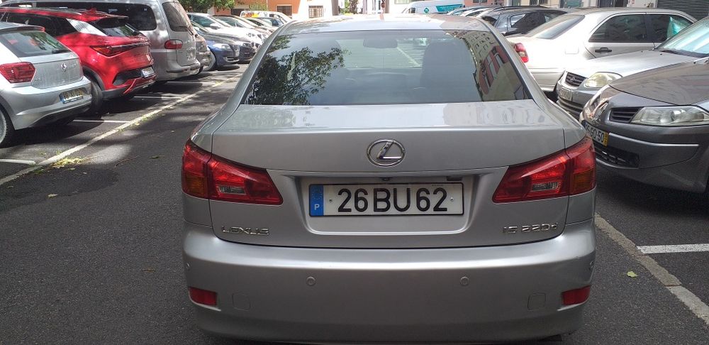 Lexus IS 220 d 177 cv.(Ler anuncio).