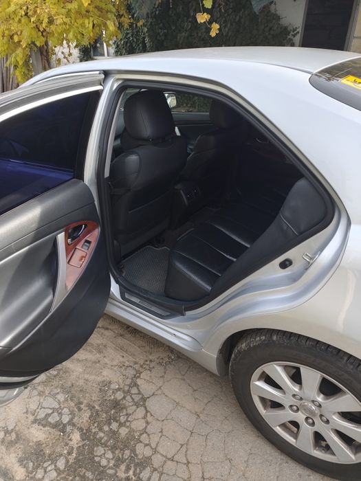 Продам Тойоту Камри 40